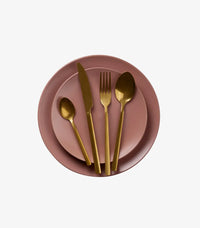 Modern Ceramic Plates With Classic Appeal